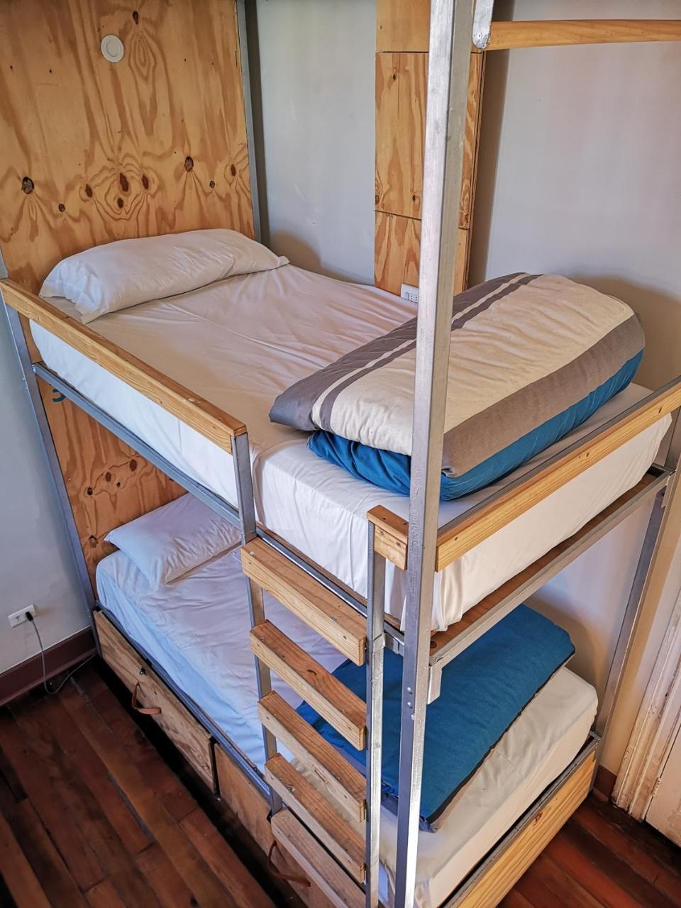 Casa Lastra Hostel فالبارايسو المظهر الخارجي الصورة